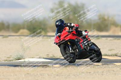 media/Nov-16-2025-Race Pace (Sun) [[8c5fa54630]]/Verified Riders/2-Turn 7 (945am)/